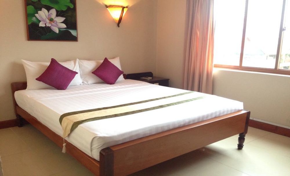 Anise Hotel And Restaurant Phnom Penh Exterior foto